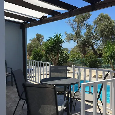 Cozy With Pool And Parasol In Villa Kirianna