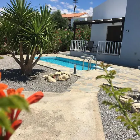 Cozy With Pool And Parasol In *