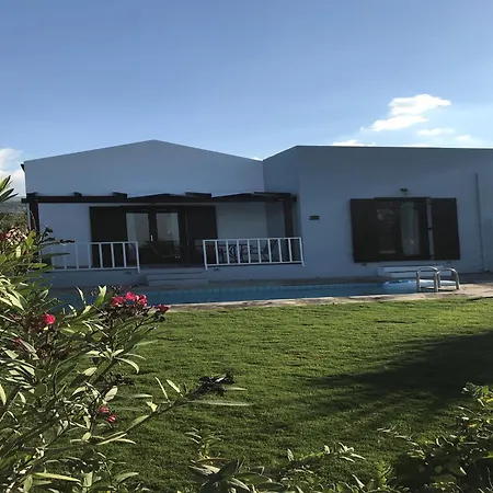 Villa Cozy With Pool And Parasol In *